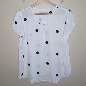 NWT Loft Off-White & Black Polka Dot Tulip Short Sleeve V-neck Blouse Size Large
